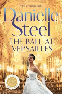 The Ball at Versailles - Danielle Steel - książka