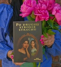 Po drugiej stronie strachu - Anna Korczyńska - ebook + książka