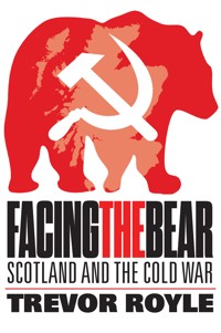 Facing the Bear - Trevor Royle - ebook