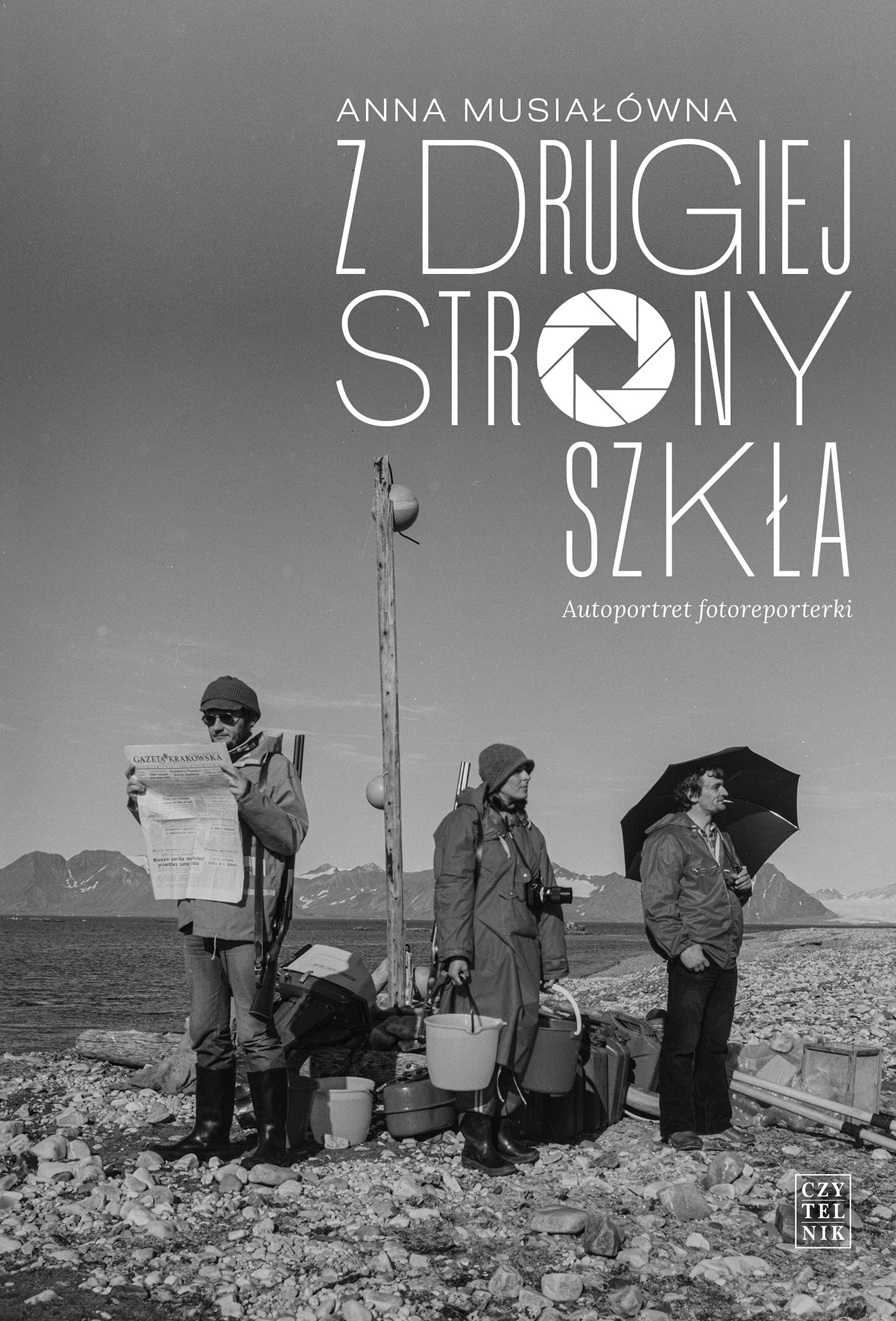 Z drugiej strony szkła